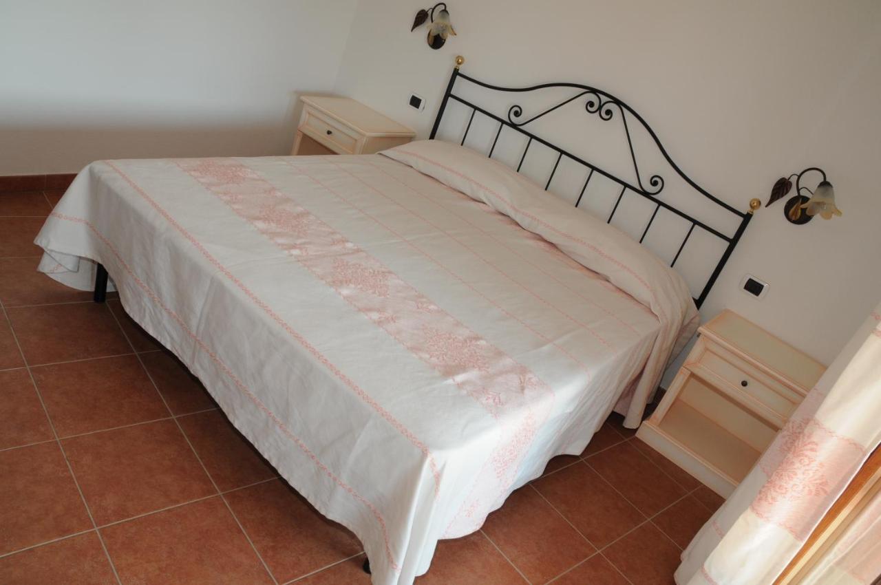 Apartamento Il Borgo Di Punta Marana Golfo Aranci Exterior foto