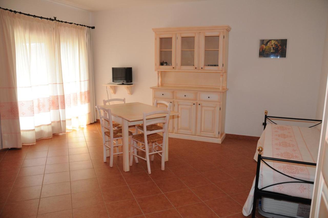 Apartamento Il Borgo Di Punta Marana Golfo Aranci Exterior foto